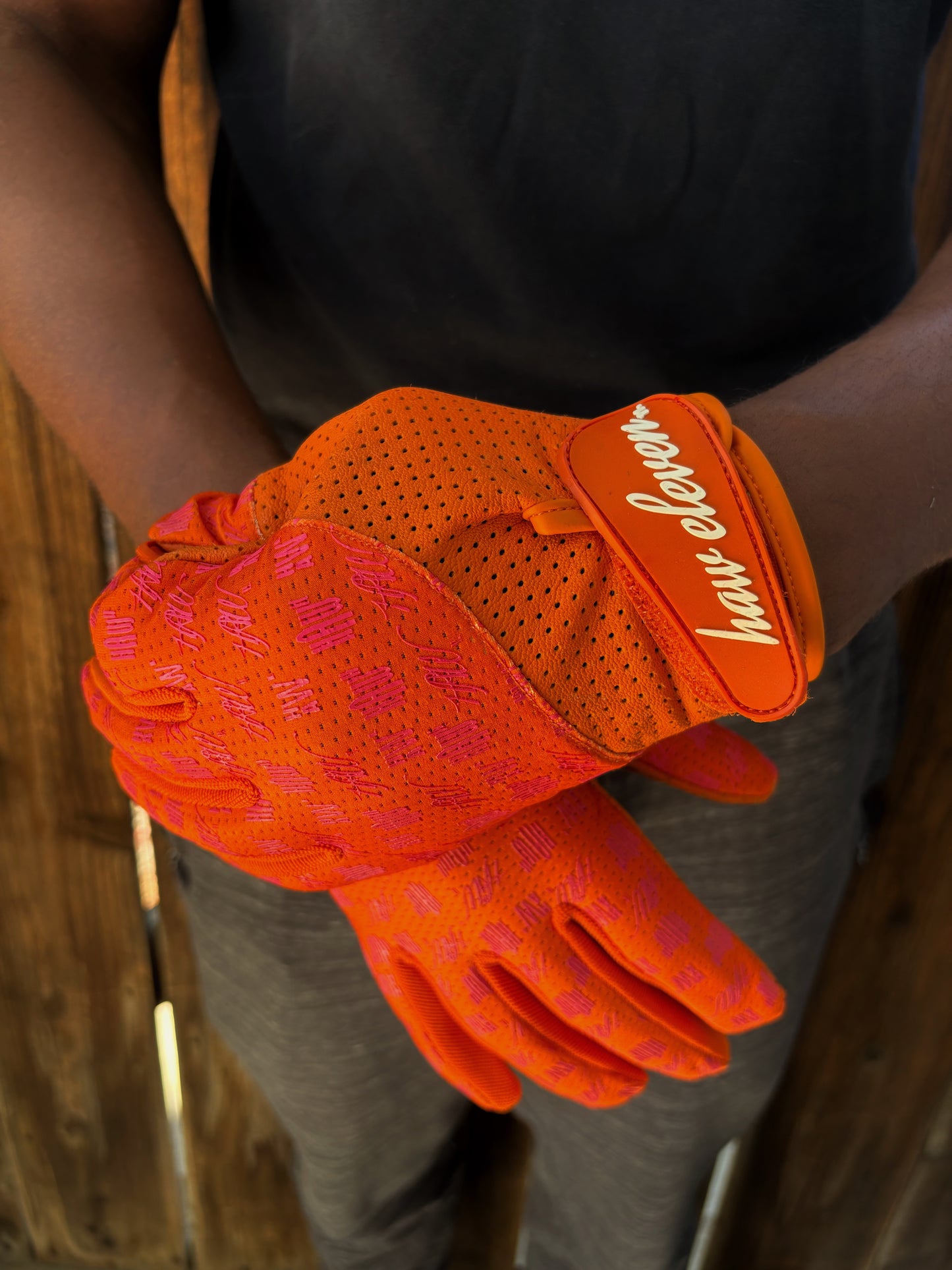 Haw Eleven Burner Gloves