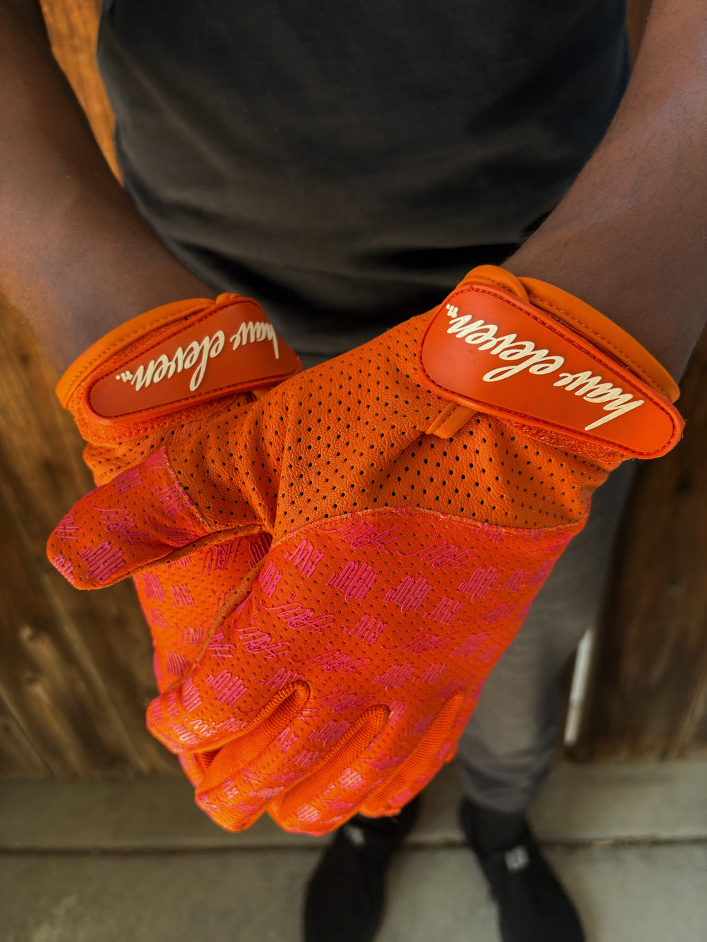 Haw Eleven Burner Gloves
