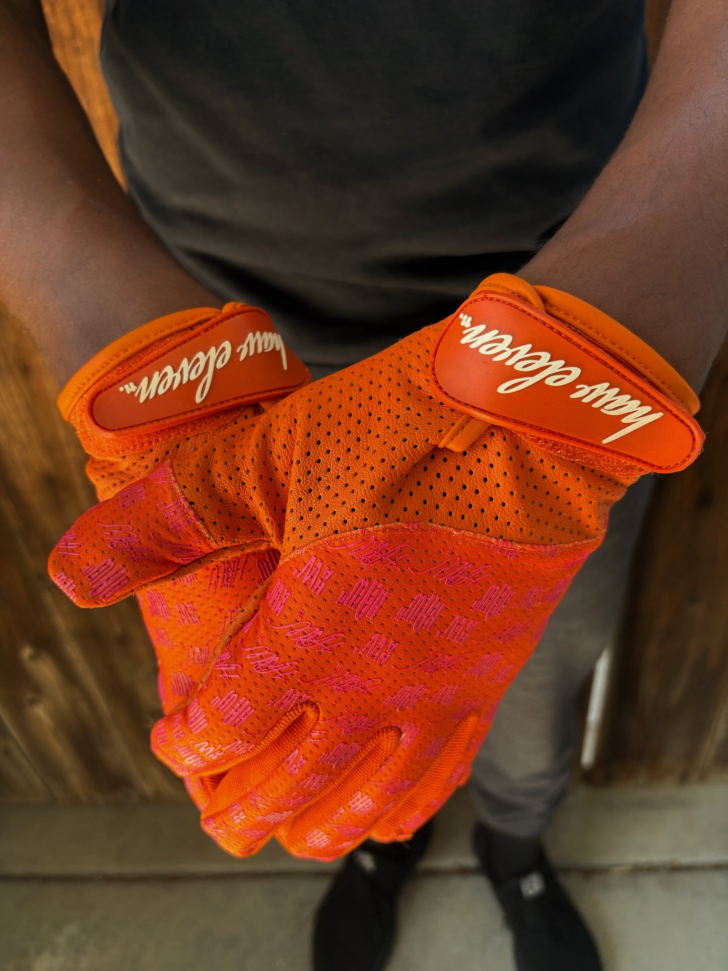 Haw Eleven Burner Gloves